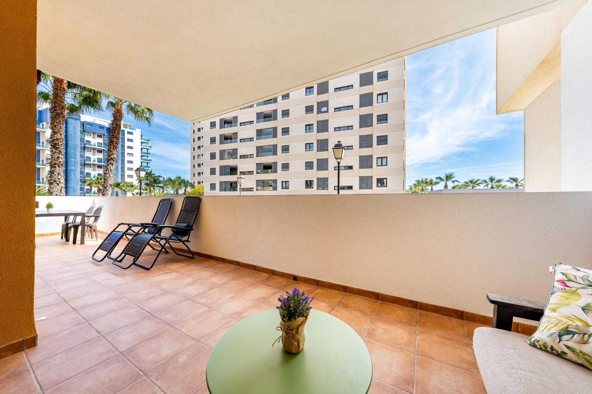Tornado Apartamento Sunrise Torrevieja Exterior photo