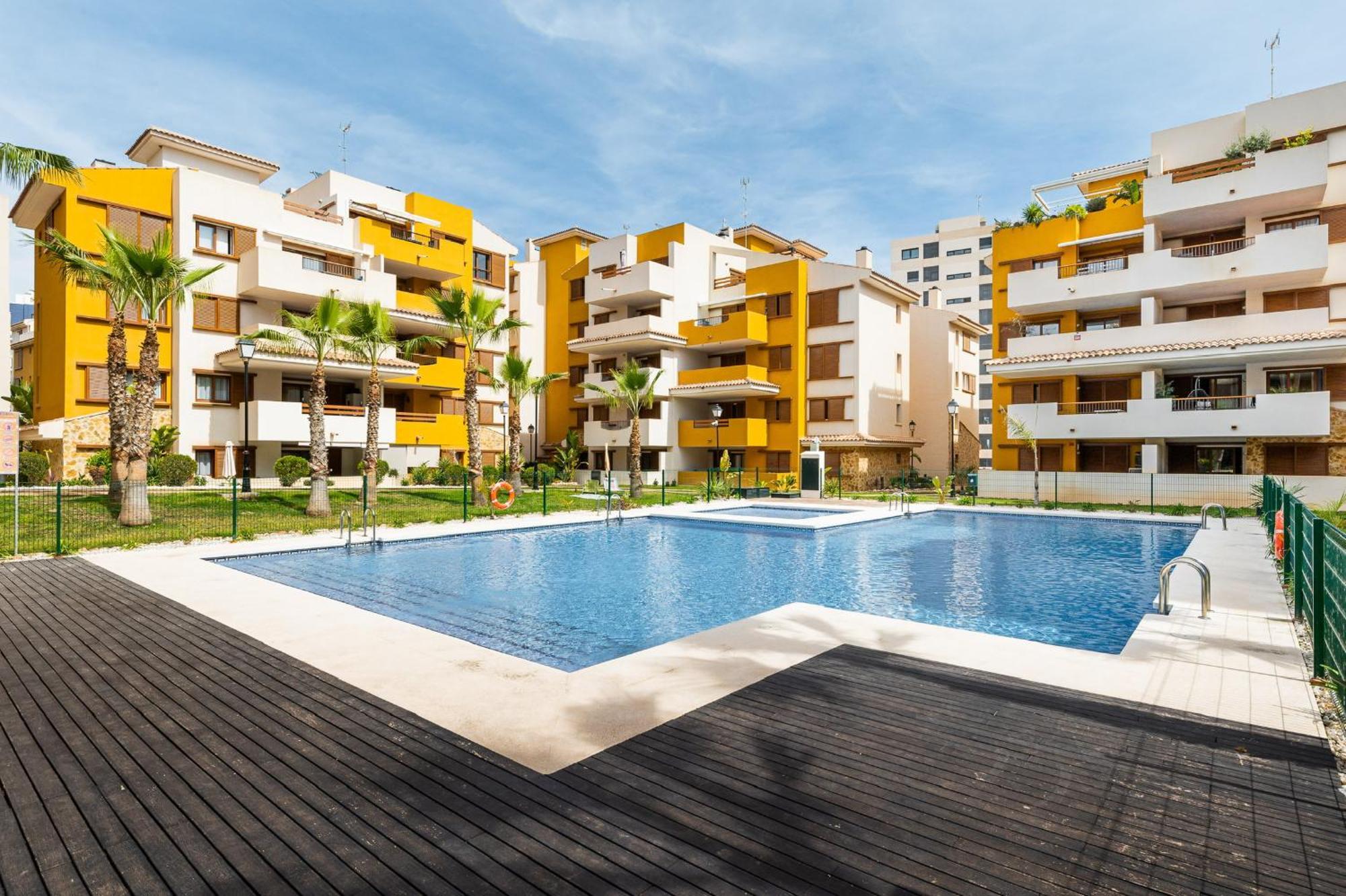 Tornado Apartamento Sunrise Torrevieja Exterior photo